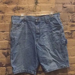 Wrangler jean shorts size 34